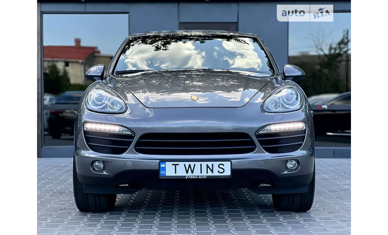 561963087f